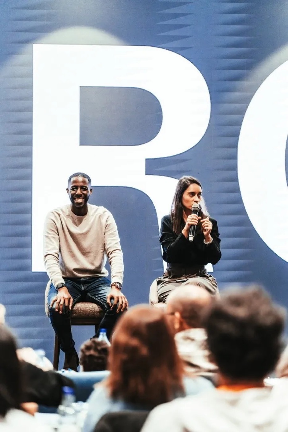 Raffik Baldé e Catarina Inácio em palco